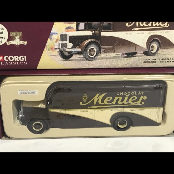 Corgi Heritage Collection France Bernard Truck Chololat Menier MIB 1:50 … - Picture 3 of 5